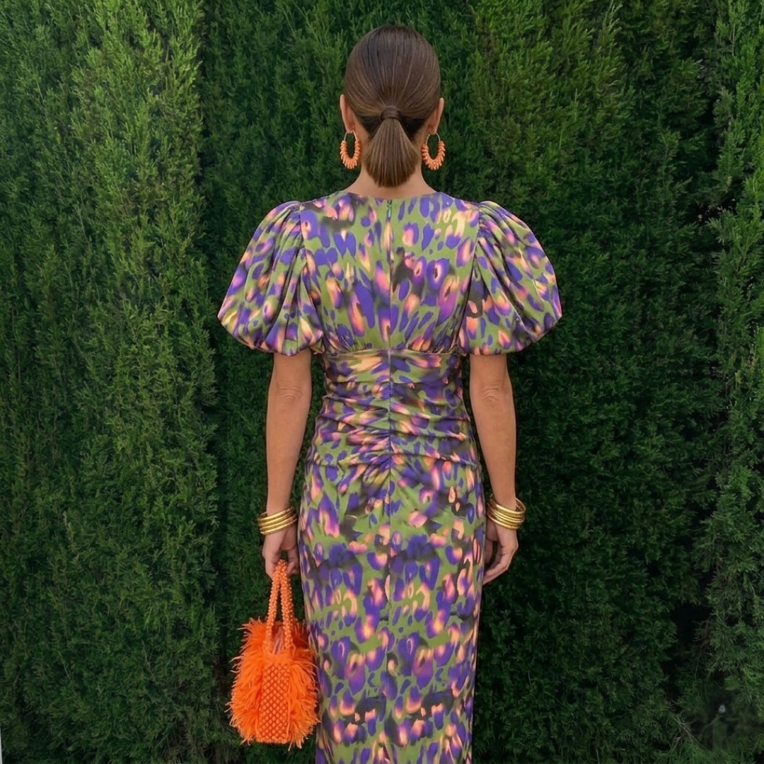 Vestido con mangas plisadas