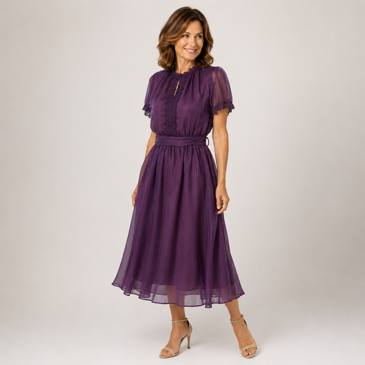 Flavia | Vestido maxi con escote en lágrima y borde en encaje de chiffon