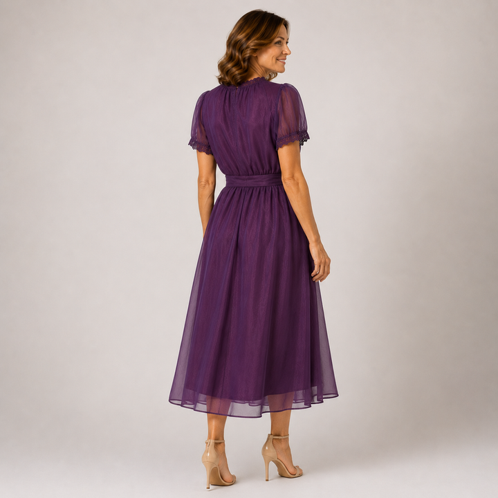 Flavia | Vestido maxi con escote en lágrima y borde en encaje de chiffon