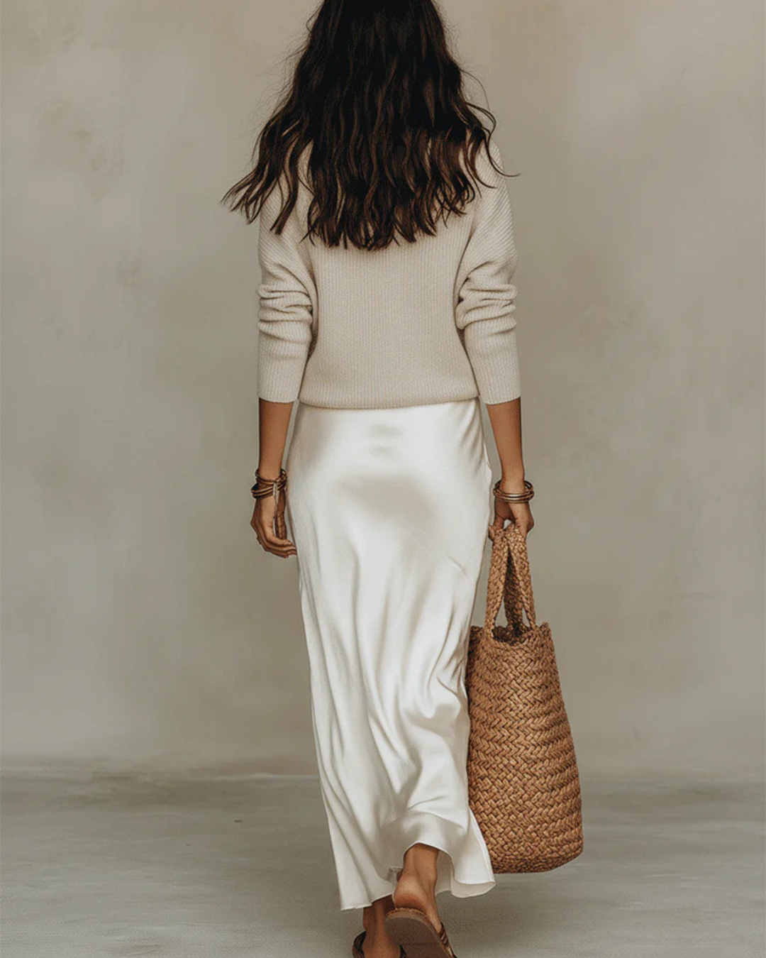 Anaïs – Elegante vestido midi de satén