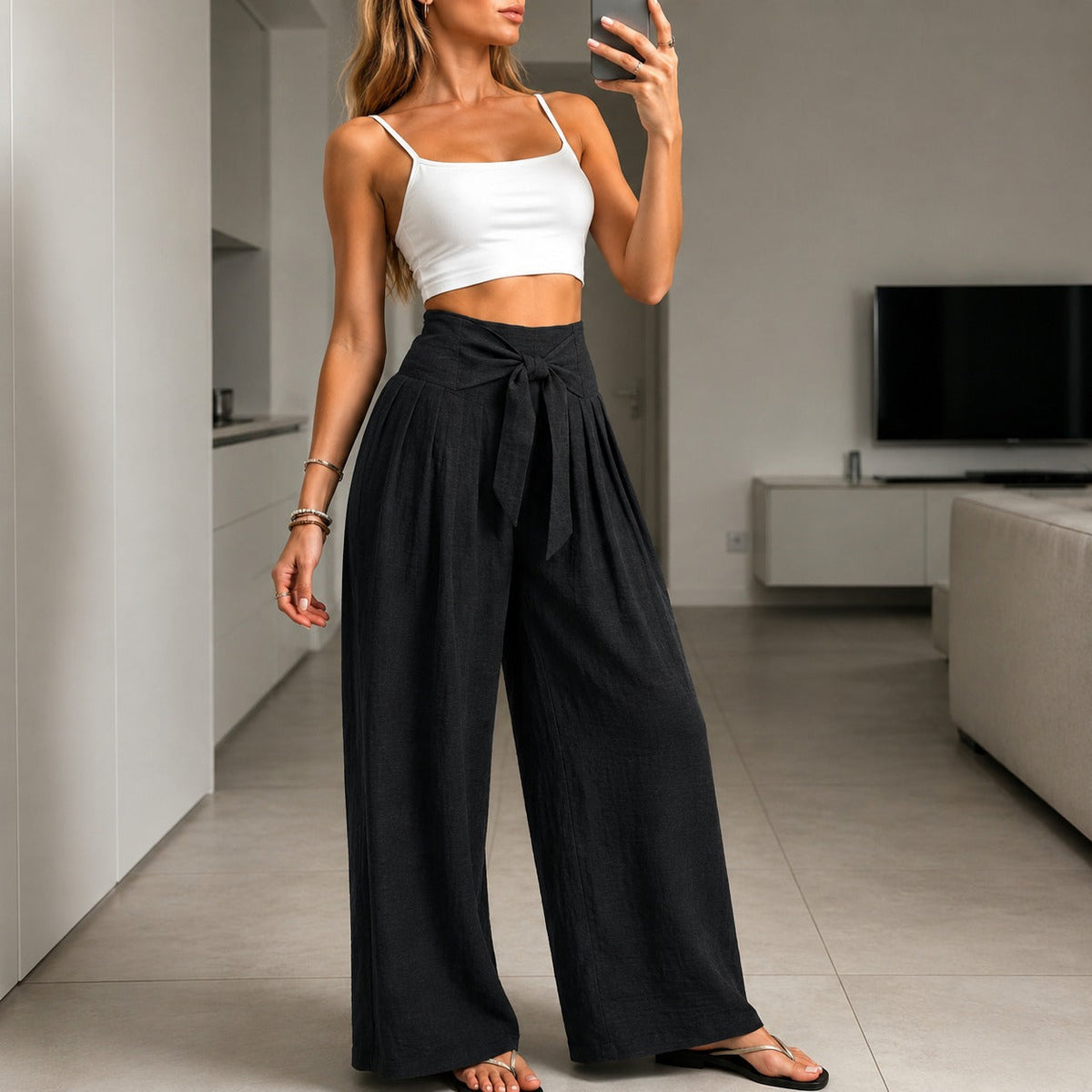 Pantalón Arielle™ con elegante cinturón ajustable y cintura en relieve