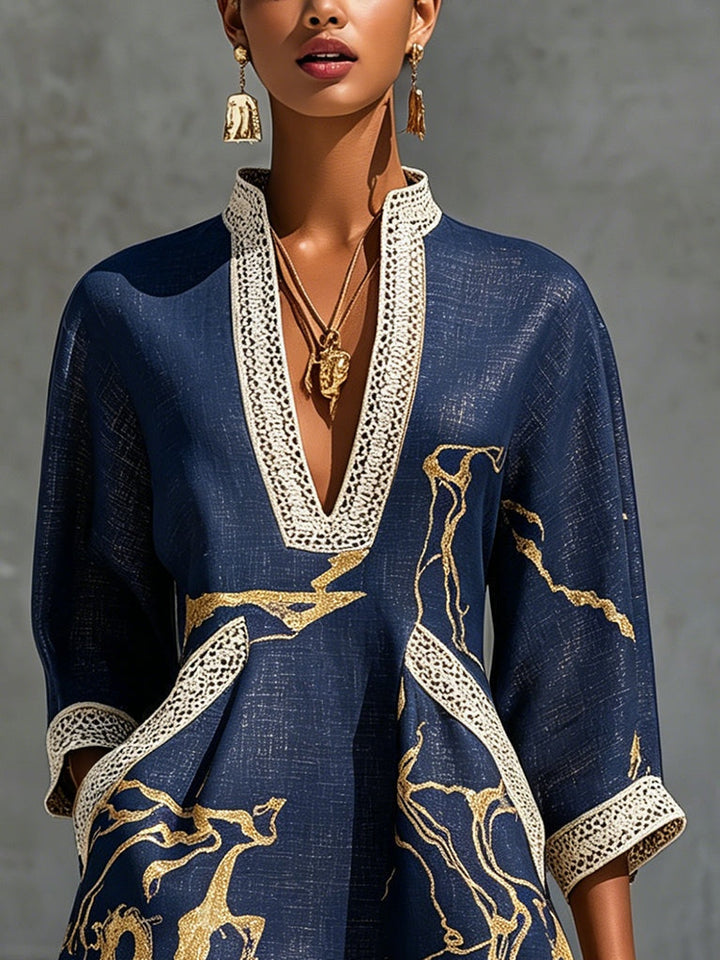 Carlota | Vestido Mini de Encaje de Ganchillo Azul Marino con Motivos Dorados y Escote en V
