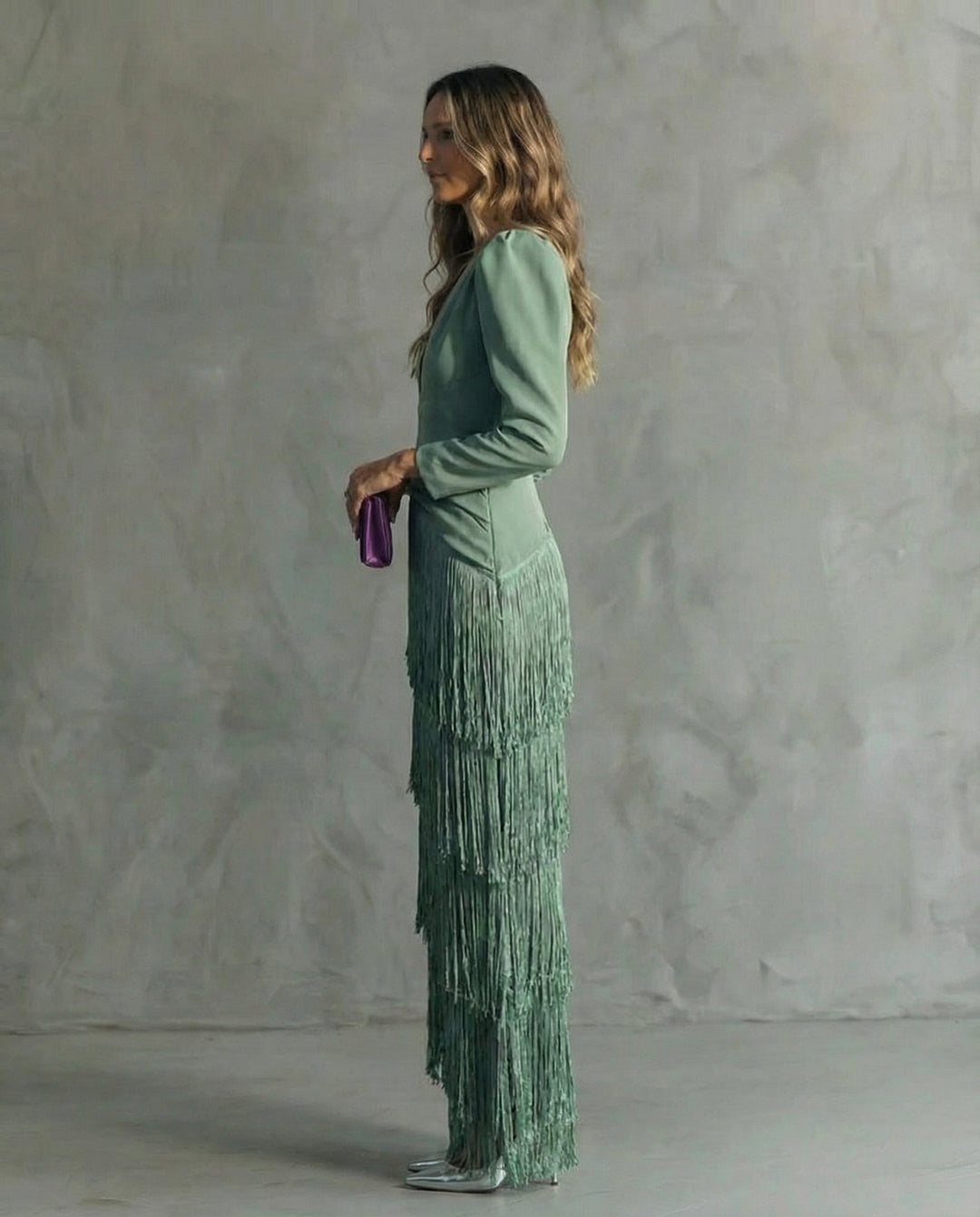Chiara | Vestido elegante con mangas de flecos